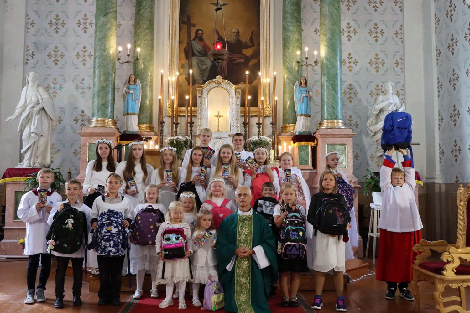 Pirmais septembris Vārkavas Vissvētās Trīsvienības draudzes baznīcā