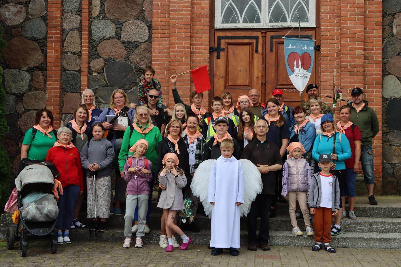 svētceļnieki no Līksnas